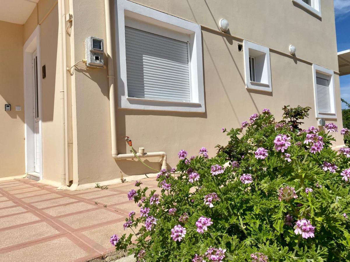 Family Friendly Apartment, In Nature, With Yard "5" Ziparion Exterior photo