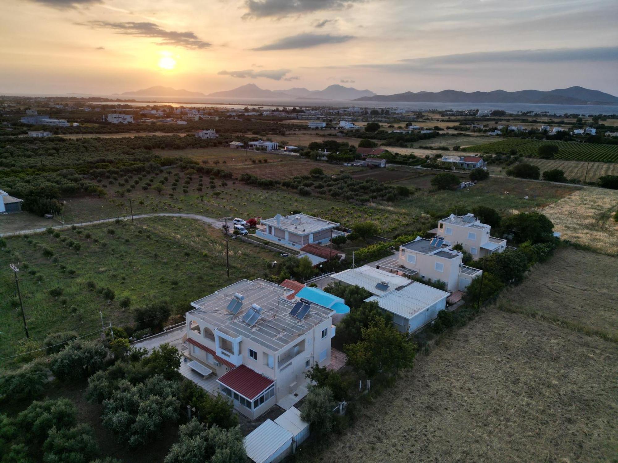 Family Friendly Apartment, In Nature, With Yard "5" Ziparion Exterior photo